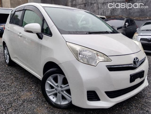 Toyota New Ractis 2011