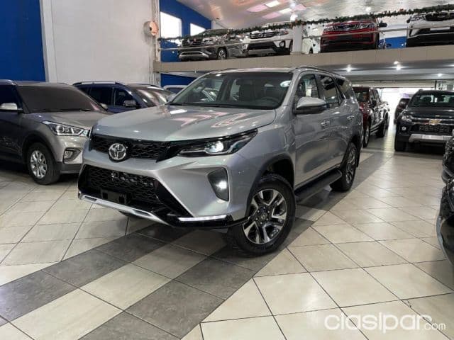 Toyota Fortuner 2024