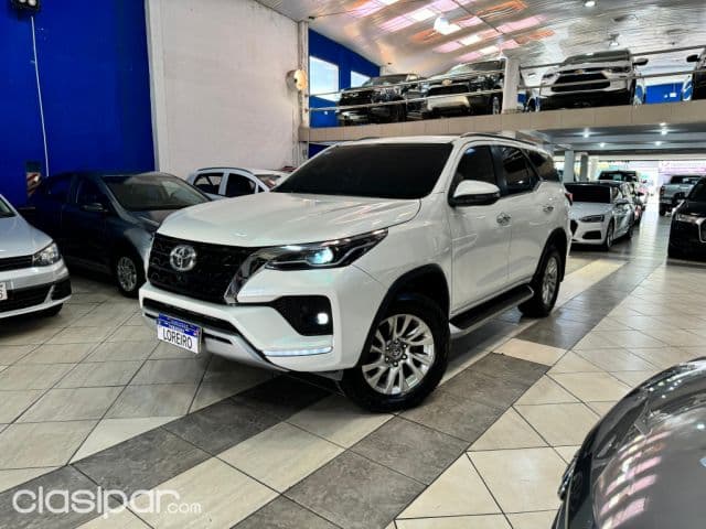 Toyota Fortuner 2022