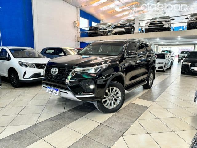 Toyota Fortuner 2022