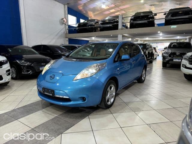 Nissan 100 2011