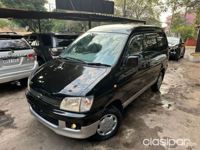 Toyota Noah 1998