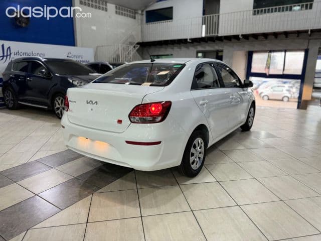 Kia Soluto 2025