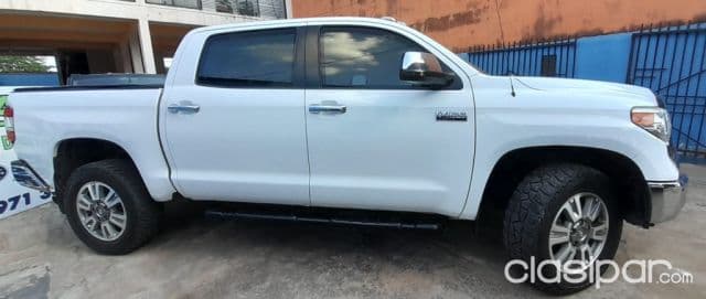 Toyota Tundra 2015