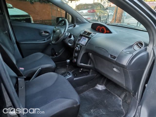 Toyota Vitz 2010