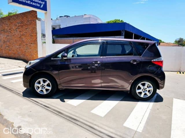 Toyota New Ractis 2013