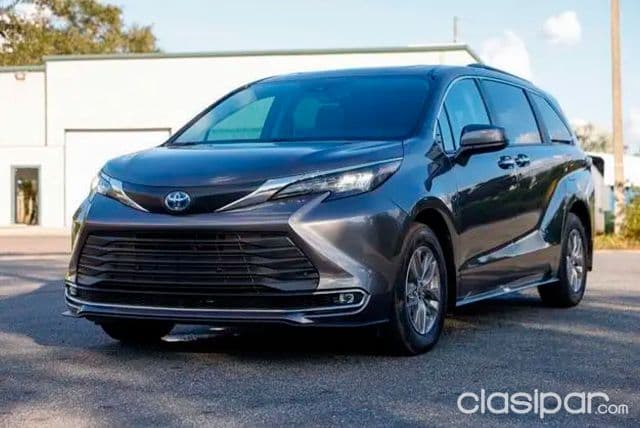 Toyota Sienna 2024