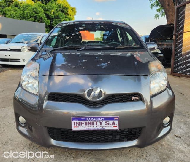 Toyota Vitz 2010