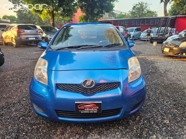 Toyota Vitz 2010