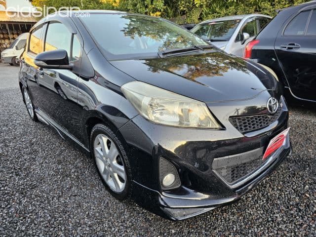 Toyota Vitz 2011