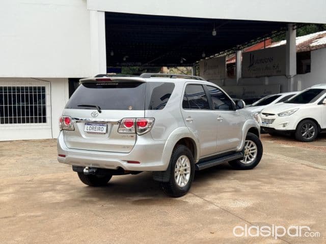 Toyota Fortuner 2014