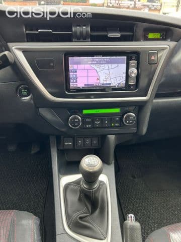 Toyota New Auris 2012