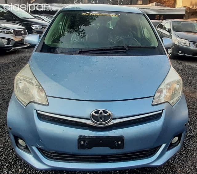 Toyota New Ractis 2011