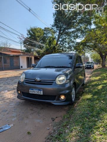 Toyota Sienta 2007