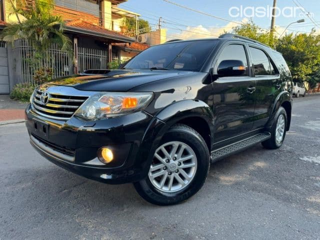 Toyota Fortuner 2012
