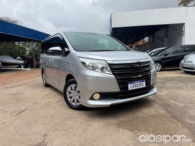 Toyota Noah 2016
