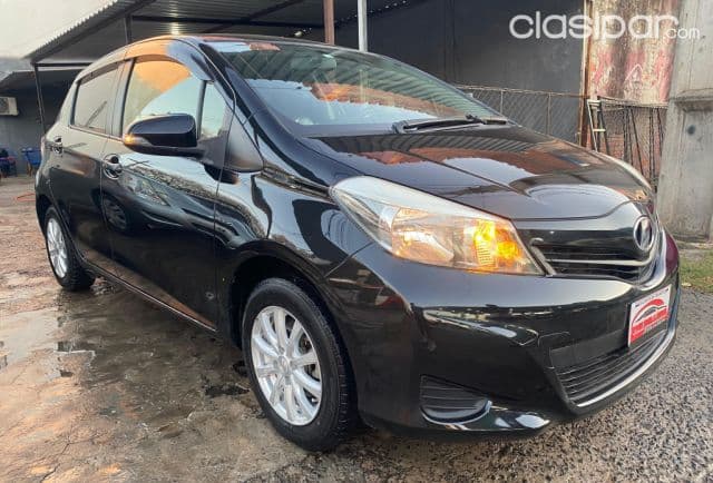 Toyota Vitz 2012