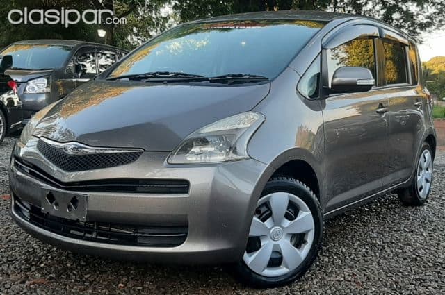 Toyota Ractis 2006