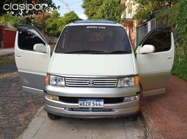Toyota Regius 1997