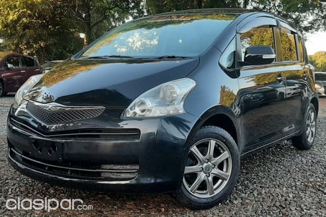 Toyota Ractis 2010