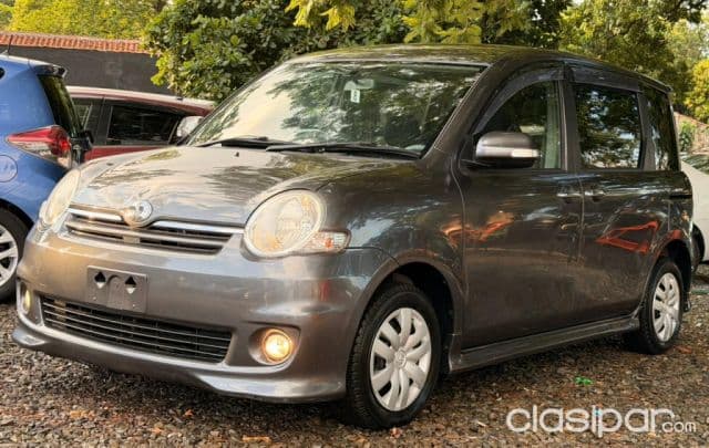 Toyota Sienta 2009