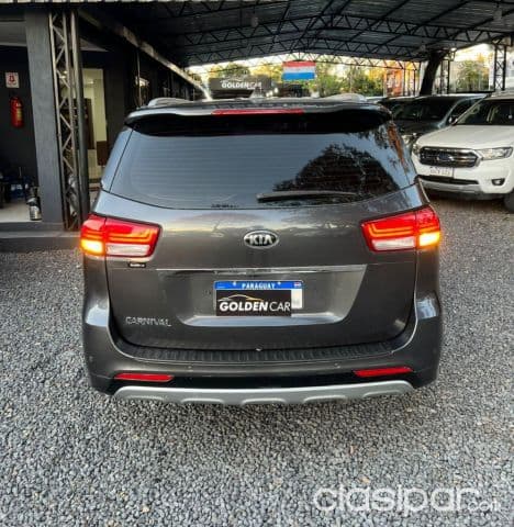 Kia Carnival 2015