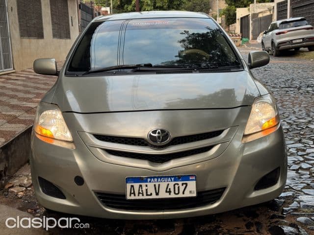 Toyota Belta 2006