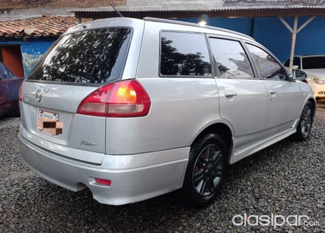 Nissan Wingroad Año 2003