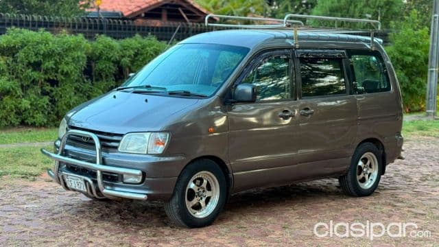 Toyota Noah 1997