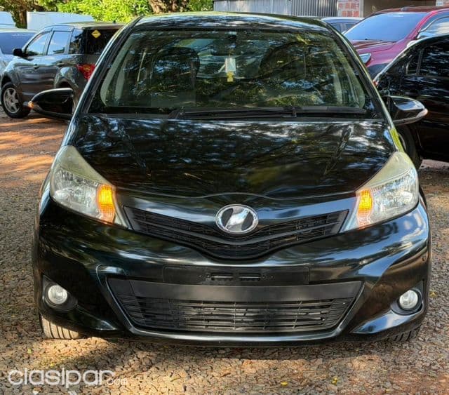 Toyota Vitz 2012