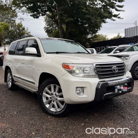 Toyota Land Cruiser 2013