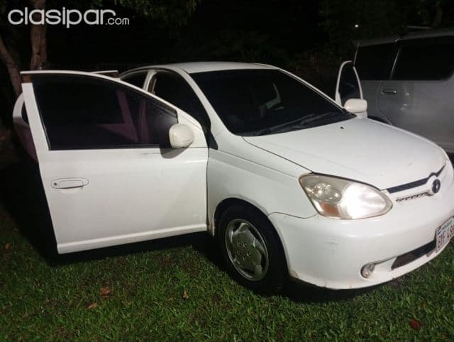 Toyota Platz 2005