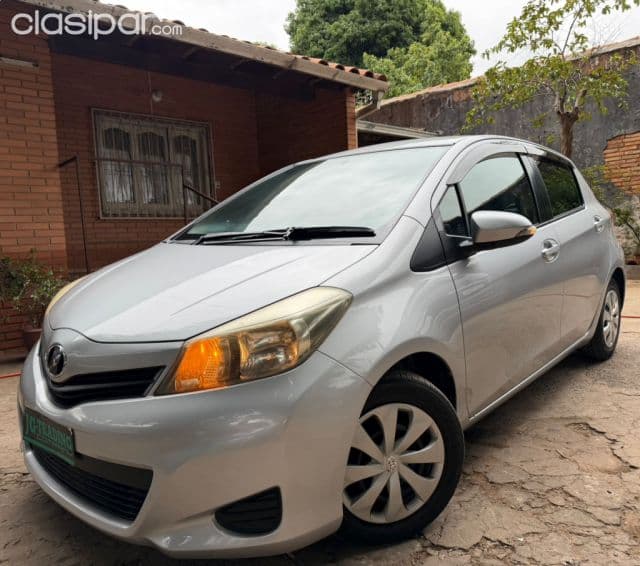 Toyota Vitz 2012