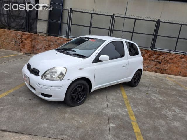 Toyota Vitz 2004