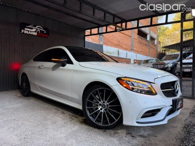 Mercedes-Benz C300 2023