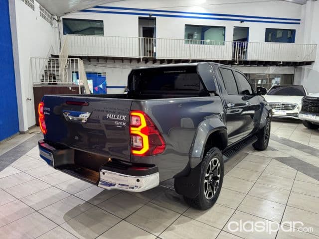 Toyota Hilux 2027