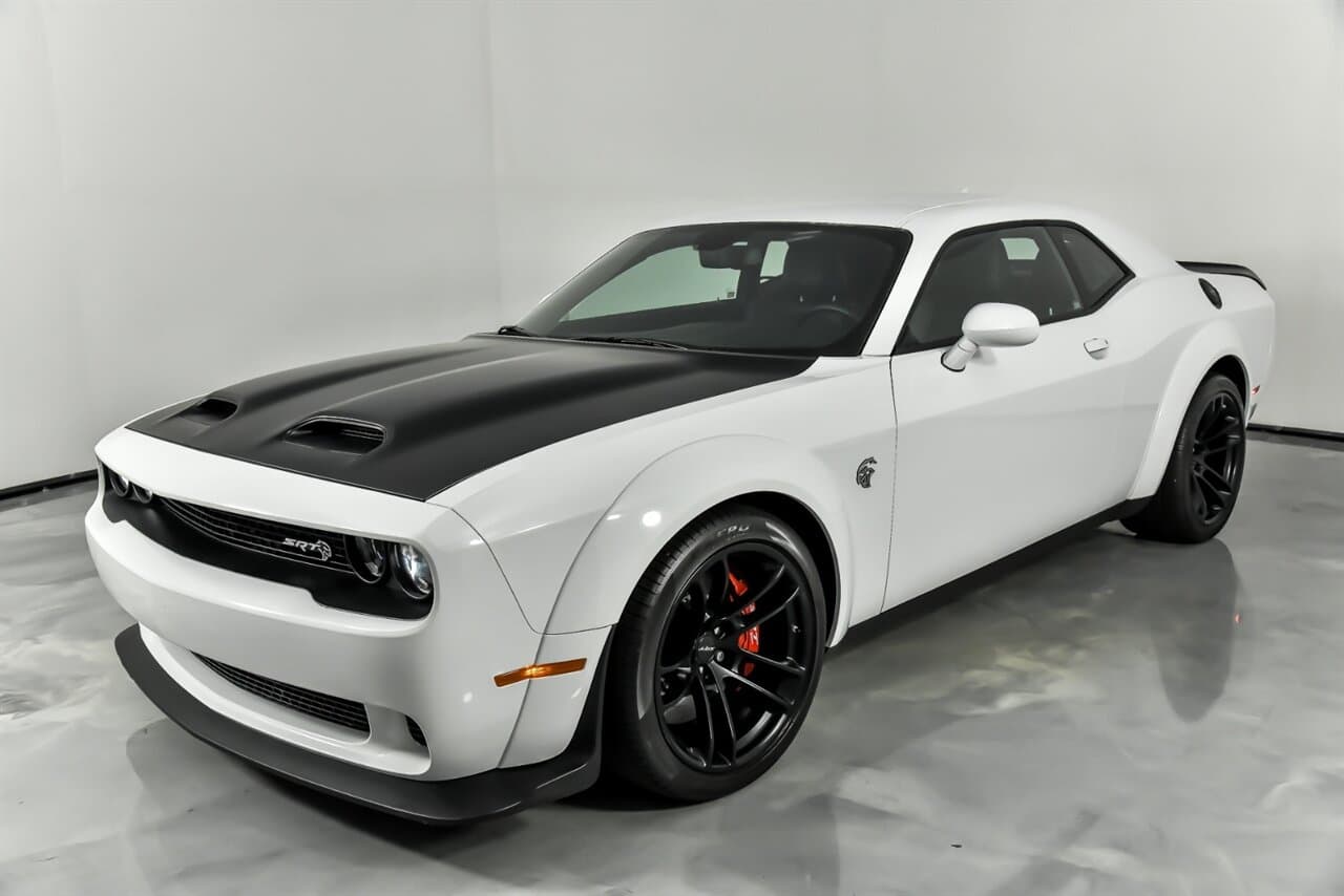 Dodge Challenger Srt Hellcat 2021