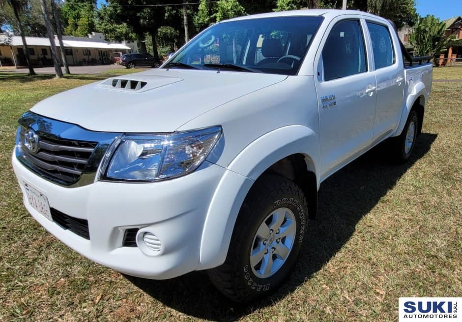 Toyota Hilux 4X4 2015