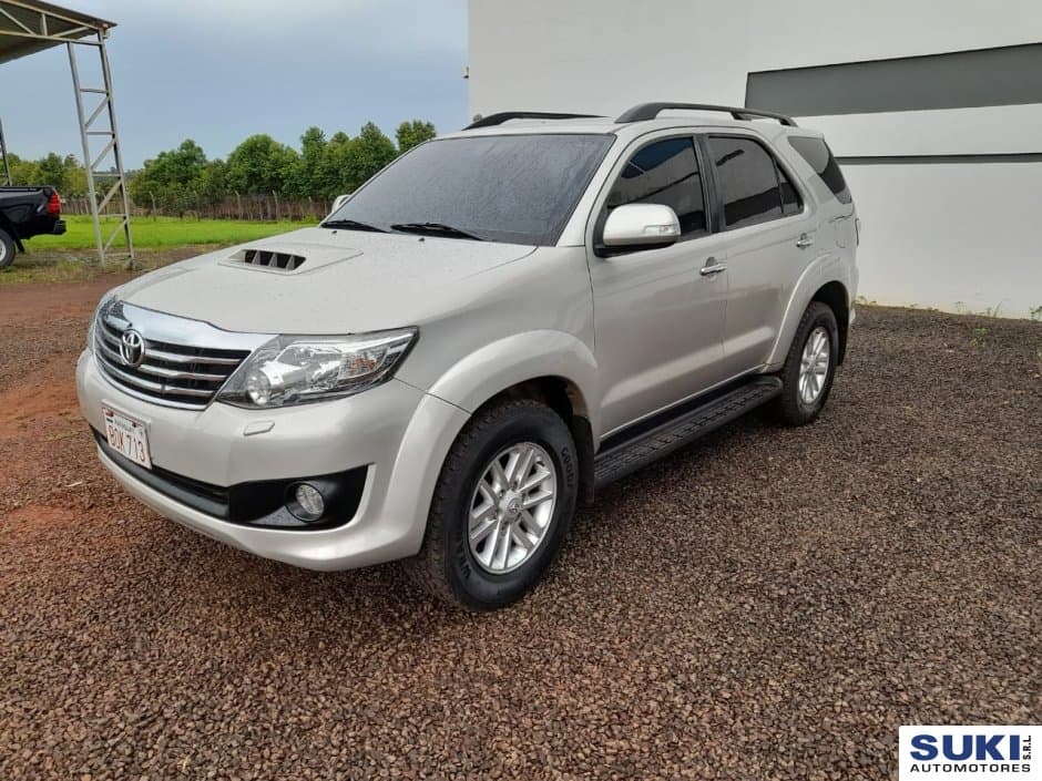 Toyota Fortuner 2014