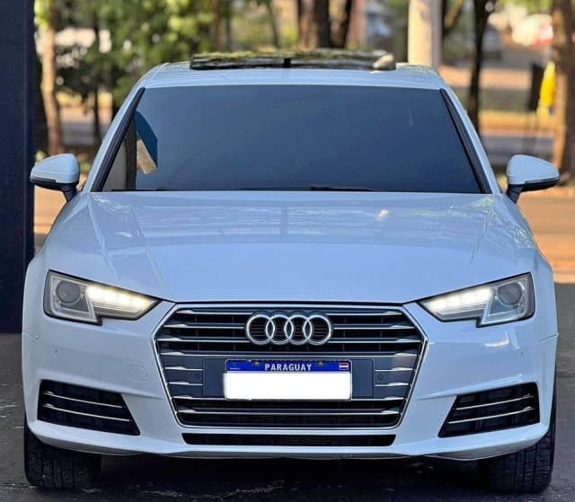 Audi A4 Sedan 2017
