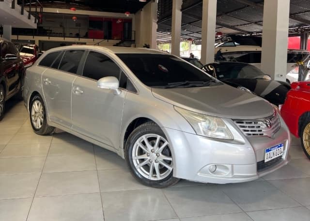 Toyota Avensis 2010