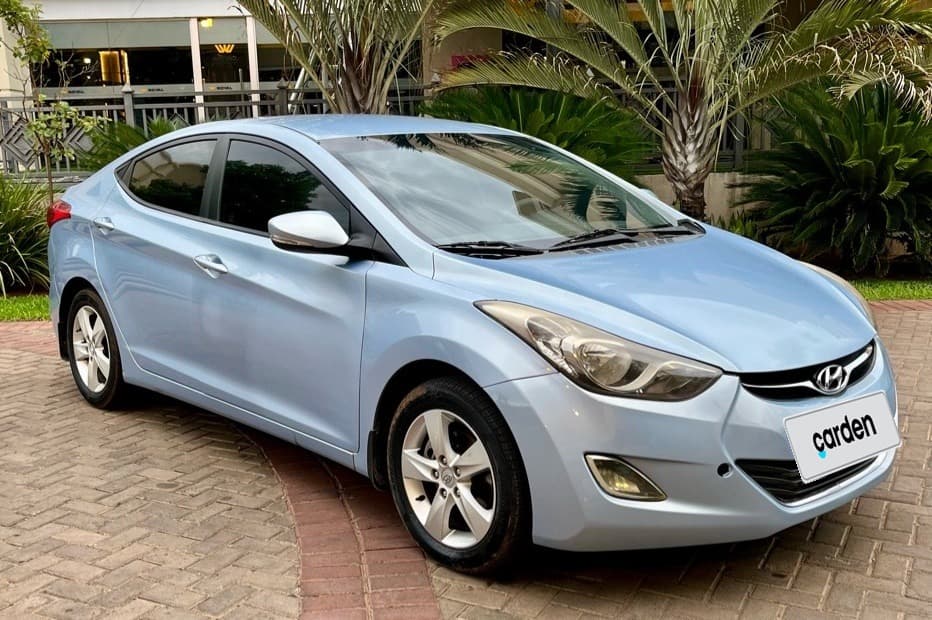 Hyundai Elantra 2012