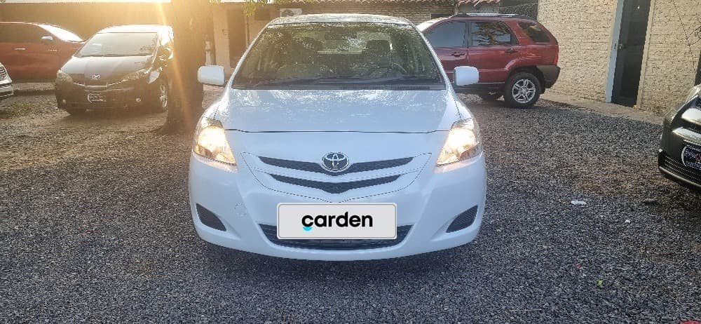 Toyota Belta 2005