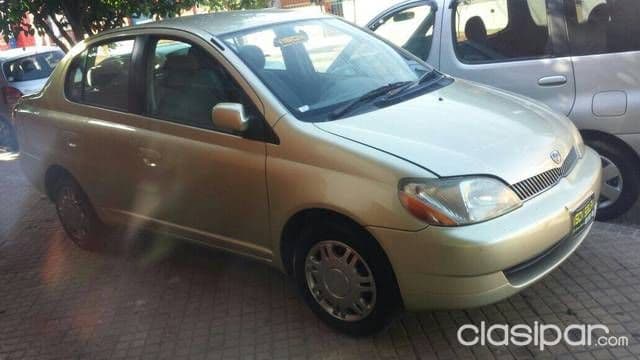Toyota Platz 2001