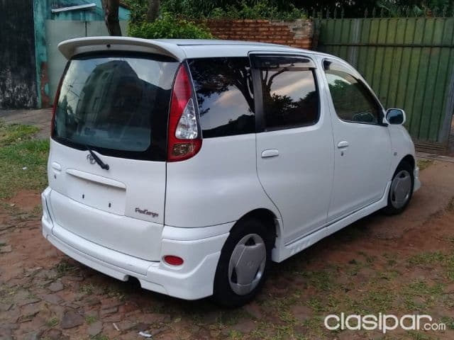 Toyota Funcargo 2002