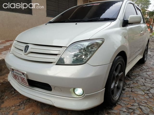 Toyota Ist 2003