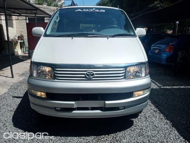 Toyota Regius Año 99 2003