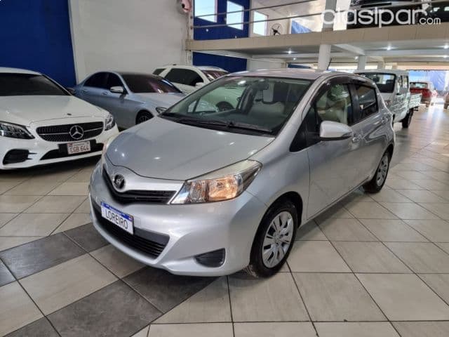 Toyota Vitz 2011