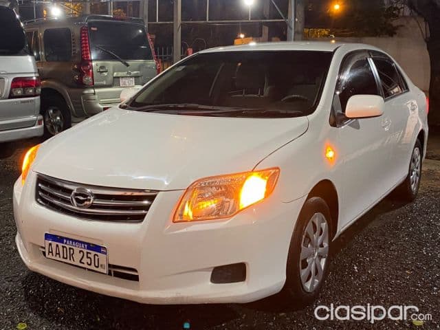 Toyota Axio 2010
