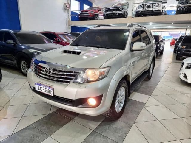 Toyota Fortuner 2014